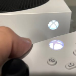 How to Connect Controller to Xbox Series S